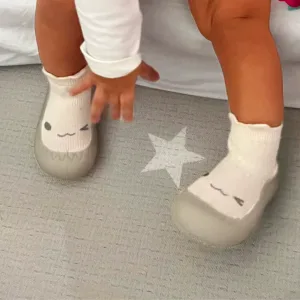 Received Baby First Walker Slip-On Sock Shoes from customer B***e.