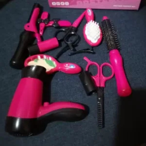 Received Beauty Salon Pretend Hairdressing Play Set from customer S*****j.