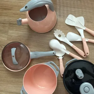 Received Kids Play Kitchen Cookware Toys Set from customer A***a.